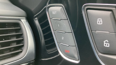 Audi A6 2.0 TDI Ultra Black Edition 5dr S Tronic Diesel Estate